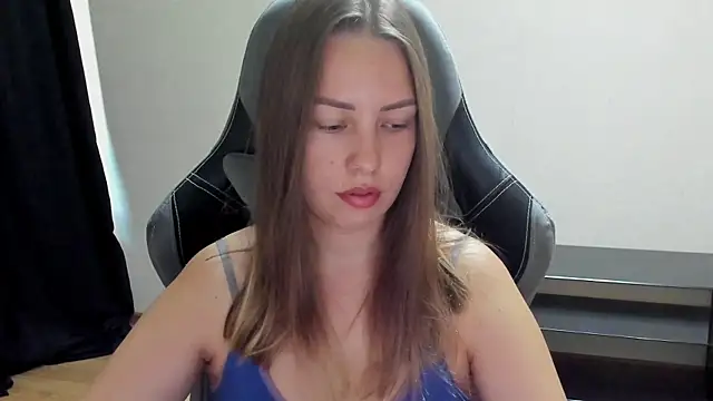 Snapshot of Mia_shy1 chatting on 07-08-26, 04:50 Mia shy1 online show from 07-08-26, 04:50