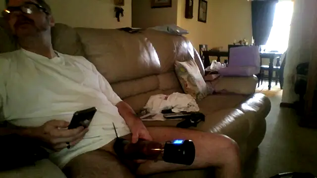 Snapshot of Billythekidd1978 chatting on 01-08-26, 04:31 Billythekidd1978 online show from 01-08-26, 04:31