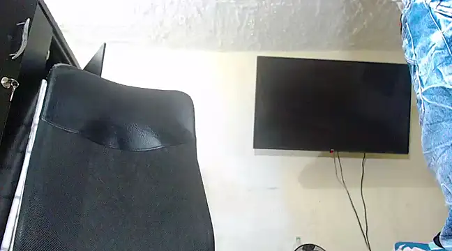 Snapshot of Real1jc chatting on 01-16-25, 03:02 Real1jc online show from 01-16-25, 03:02