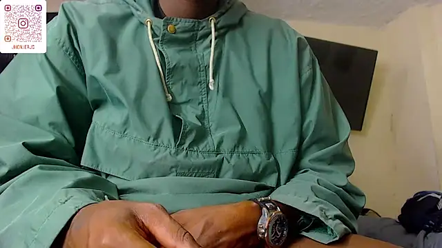 Snapshot of Real1jc chatting on 12-17-25, 12:05 Real1jc online show from 12-17-25, 12:05