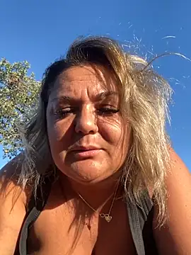 MikyVesela online show from 09-23-25, 02:42