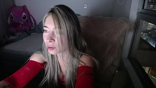  arianalzate  online show from 12-13-24, 11:39