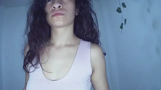 Snapshot of stephybrowm7 chatting on 10-03-25, 10:12 stephybrowm7 online show from 10-03-25, 10:12