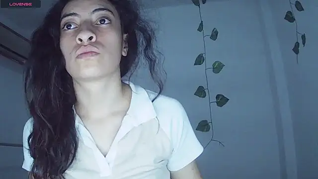 Snapshot of stephybrowm7 chatting on 10-22-25, 05:02 stephybrowm7 online show from 10-22-25, 05:02