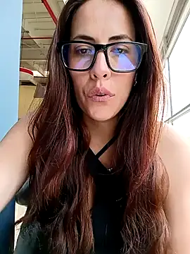 Snapshot of Lena-32 chatting on 02-03-25, 04:31 Lena-32 online show from 02-03-25, 04:31