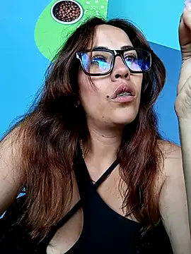 Snapshot of Lena-32 chatting on 03-12-25, 07:38 Lena-32 online show from 03-12-25, 07:38