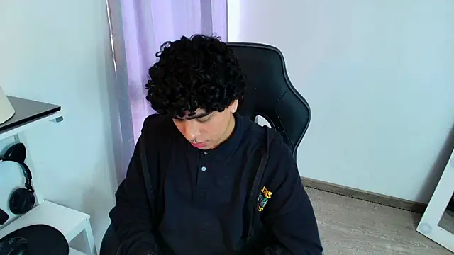  nickconnor01 online show from 01-11-25, 10:18