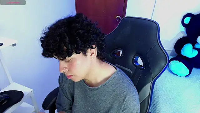  nickconnor01 online show from 03-22-25, 08:37