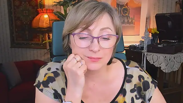 sugar vivien online show from 02-05-25, 03:20