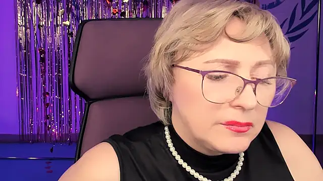 sugar vivien online show from 02-22-25, 12:19