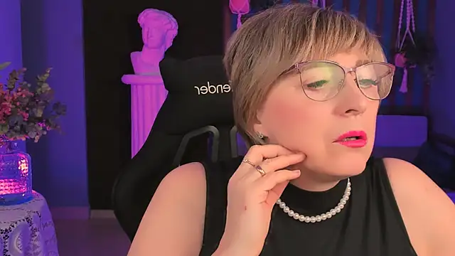 sugar vivien online show from 10-04-25, 01:31