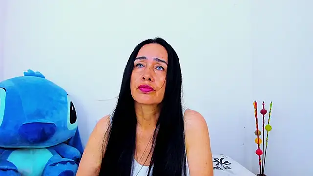 HorniestMilf online show from 04-15-26, 08:09