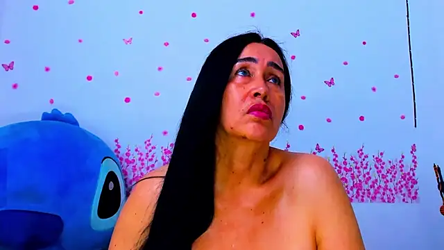 Snapshot of HorniestMilf chatting on 07-15-26, 09:20 HorniestMilf online show from 07-15-26, 09:20