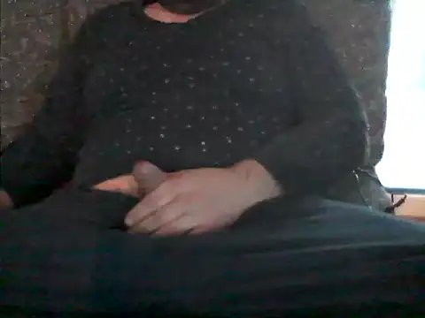 Snapshot of Alex-Mya chatting on 11-30-25, 07:12 Alex-Mya online show from 11-30-25, 07:12