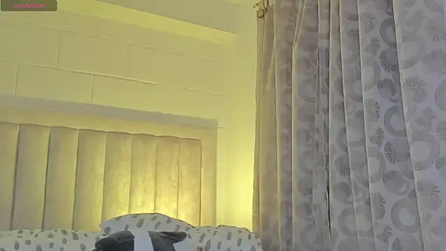 JulianRose 1 online show from 02-02-25, 11:40