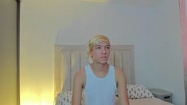 JulianRose 1 online show from 03-16-25, 11:27