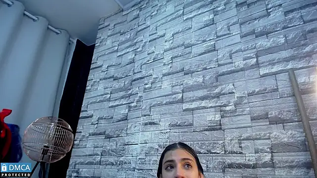 BellaOdisea online show from 03-22-25, 05:49