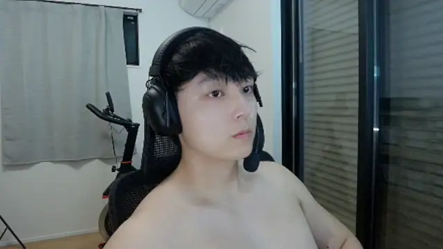 Tkcqcc online show from 10-11-25, 01:42