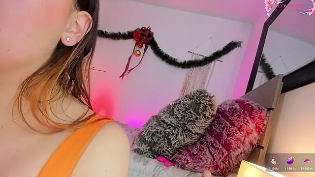 Eyleen 24 online show from 12-17-24, 10:22