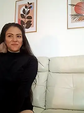 Eyleen 24 online show from 01-27-25, 08:17