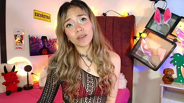 Snapshot of alisson_zafiro_ chatting on 03-15-25, 06:14 alisson zafiro online show from 03-15-25, 06:14