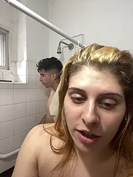 Snapshot of FlorBich chatting on 12-17-24, 10:12 FlorBich online show from 12-17-24, 10:12