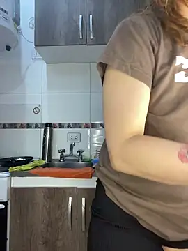 Snapshot of FlorBich chatting on 01-19-25, 03:50 FlorBich online show from 01-19-25, 03:50