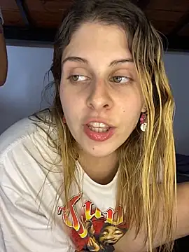 Snapshot of FlorBich chatting on 11-29-25, 04:48 FlorBich online show from 11-29-25, 04:48