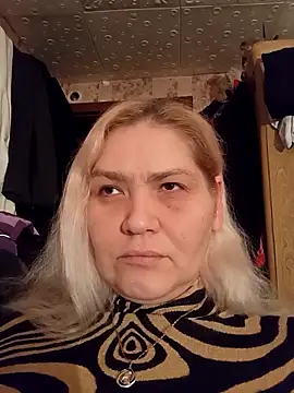 Snapshot of Minna_Jeannie chatting on 12-22-25, 02:08 Minna Jeannie online show from 12-22-25, 02:08