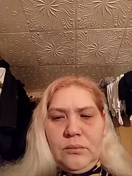 Snapshot of Minna_Jeannie chatting on 01-06-26, 01:53 Minna Jeannie online show from 01-06-26, 01:53