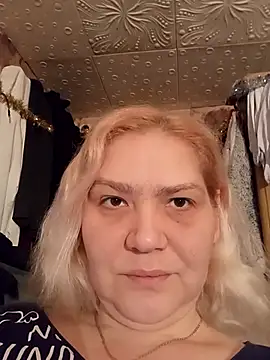 Snapshot of Minna_Jeannie chatting on 01-08-26, 01:41 Minna Jeannie online show from 01-08-26, 01:41