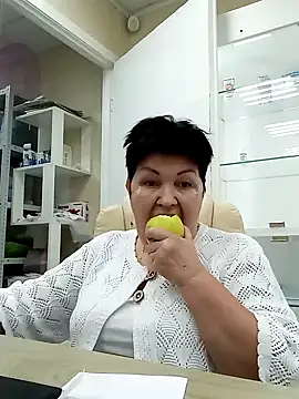 FantasyMichelle online show from 12-30-24, 10:43