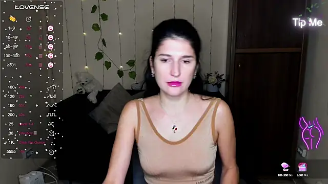 Alianna Solo Kisses online show from 01-28-25, 06:27