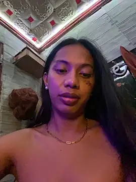 whiteladyboy online show from 11-17-25, 10:43