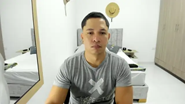Snapshot of Valerioe chatting on 04-19-26, 09:30 Valerioe online show from 04-19-26, 09:30