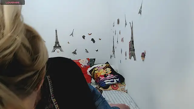 hotmilf4uxxx online show from 10-17-25, 10:07