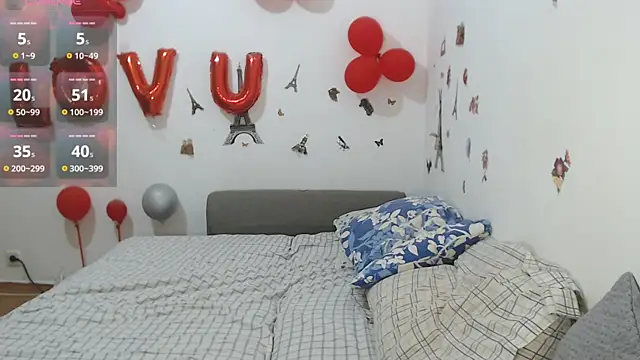 Snapshot of hotmilf4uxxx chatting on 06-15-26, 10:17 hotmilf4uxxx online show from 06-15-26, 10:17