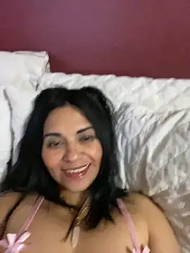 paolagomez  online show from 02-20-25, 10:27