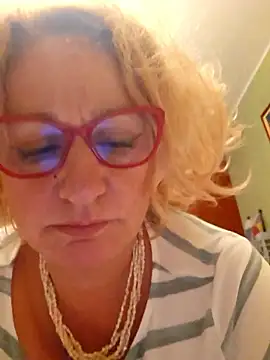 Snapshot of VirginiaNurse chatting on 05-15-26, 08:49 VirginiaNurse online show from 05-15-26, 08:49