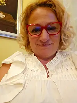 Snapshot of VirginiaNurse chatting on 05-29-26, 10:30 VirginiaNurse online show from 05-29-26, 10:30