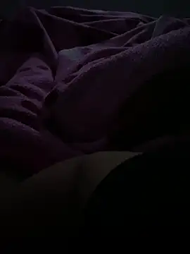 Snapshot of yourluckyfuckboy chatting on 11-17-25, 08:03 yourluckyfuckboy online show from 11-17-25, 08:03