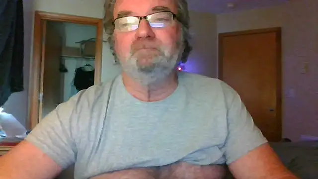 Snapshot of Doherty10 chatting on 12-13-25, 10:04 Doherty10 online show from 12-13-25, 10:04