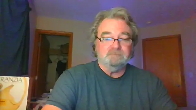 Snapshot of Doherty10 chatting on 12-17-25, 09:26 Doherty10 online show from 12-17-25, 09:26