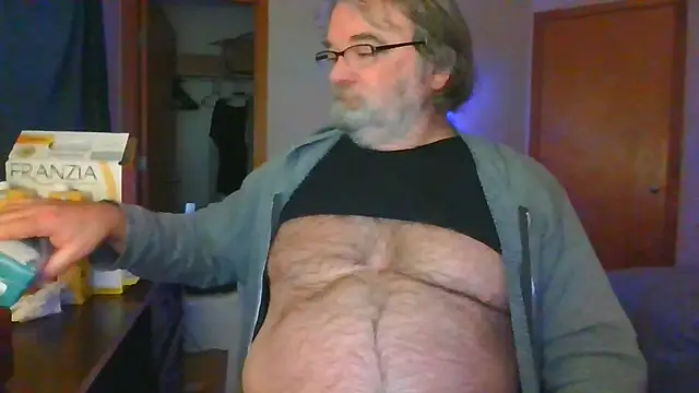 Snapshot of Doherty10 chatting on 12-20-25, 08:05 Doherty10 online show from 12-20-25, 08:05