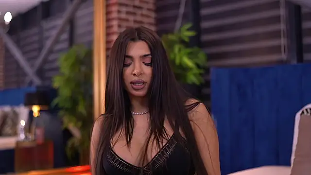 Snapshot of NicoleCellini chatting on 10-29-25, 06:42 NicoleCellini online show from 10-29-25, 06:42