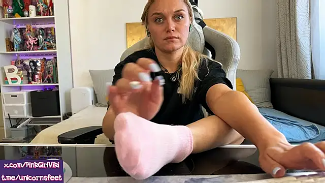 Snapshot of unicornsfeet chatting on 09-13-25, 09:20 unicornsfeet online show from 09-13-25, 09:20