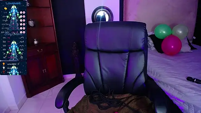 Snapshot of lia_huan chatting on 12-26-24, 05:08 lia huan online show from 12-26-24, 05:08