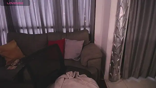 Snapshot of lia_huan chatting on 02-03-25, 01:51 lia huan online show from 02-03-25, 01:51