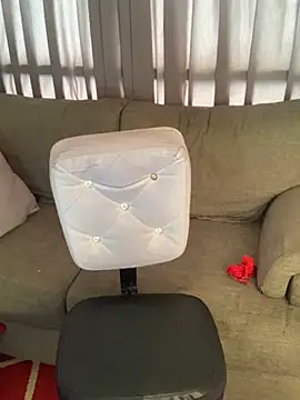 Snapshot of lia_huan chatting on 03-07-25, 05:28 lia huan online show from 03-07-25, 05:28