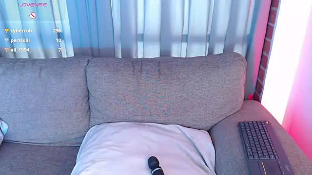 Snapshot of lia_huan chatting on 03-18-25, 06:48 lia huan online show from 03-18-25, 06:48